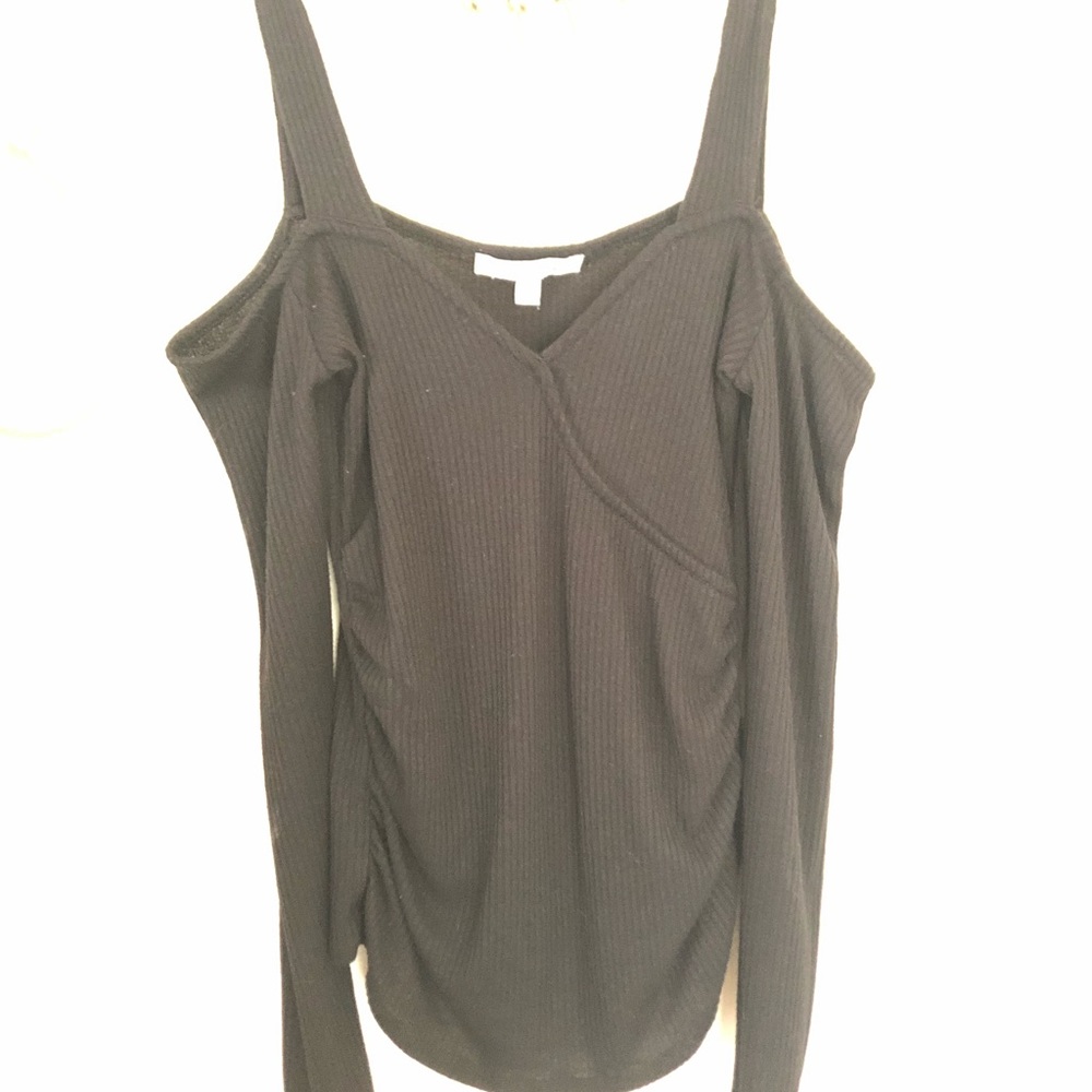 !!!SOLD!!! Express Ribbed Ruched Cold Shoulder Top - Picture 3 of 6